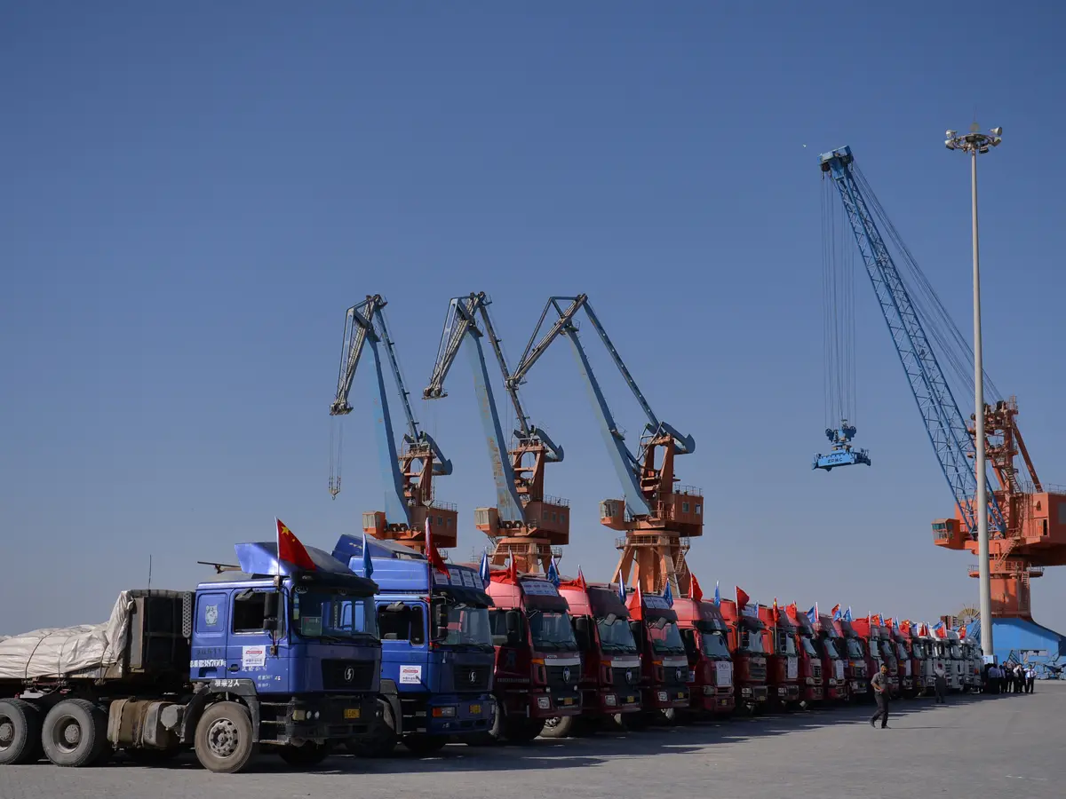 Ex-Pakistan official blames China, CPEC for economic crisis