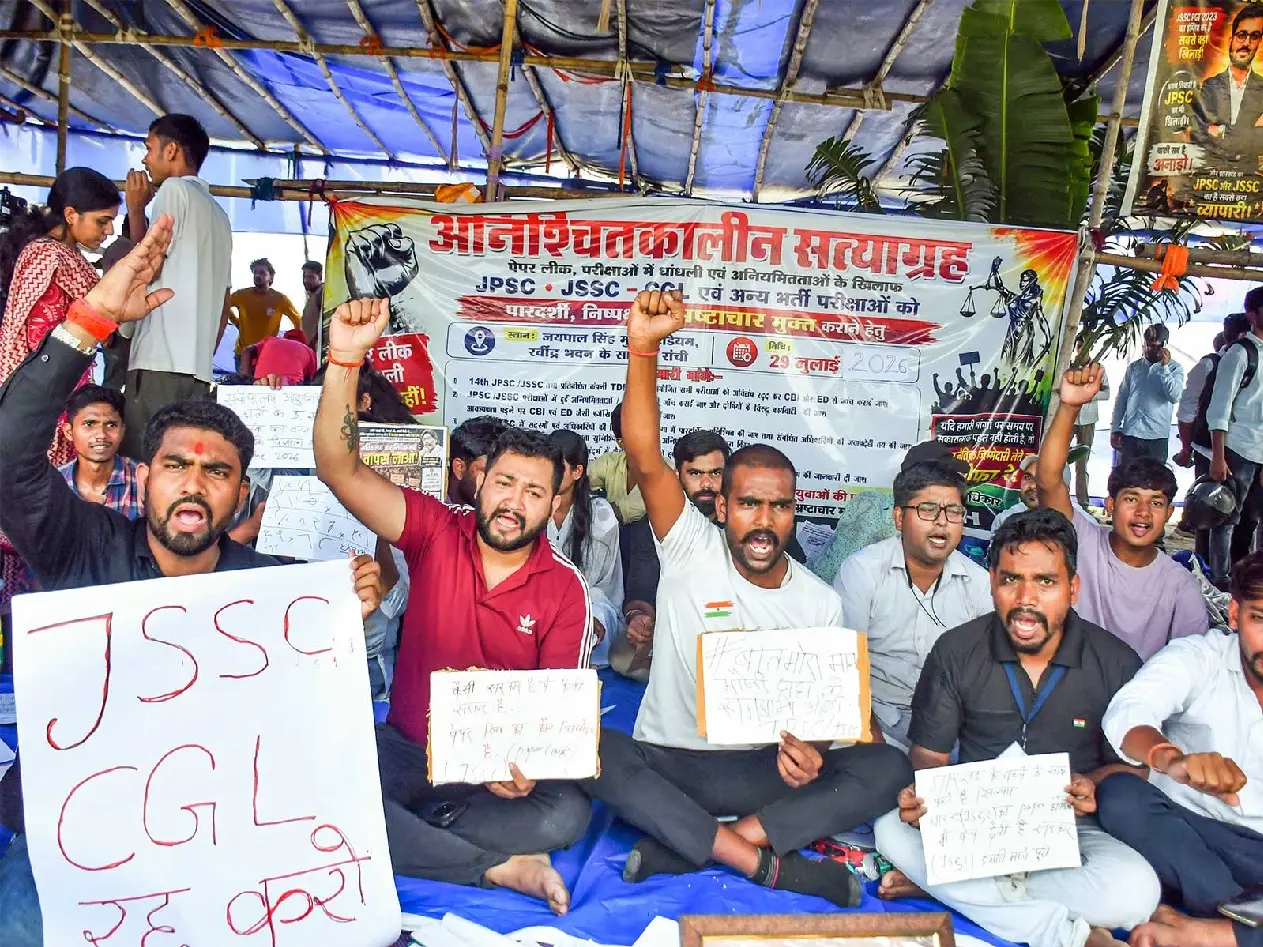 Jharkhand students on hunger strike demand CM Hemant Soren’s resignation, plan state assembly gherao