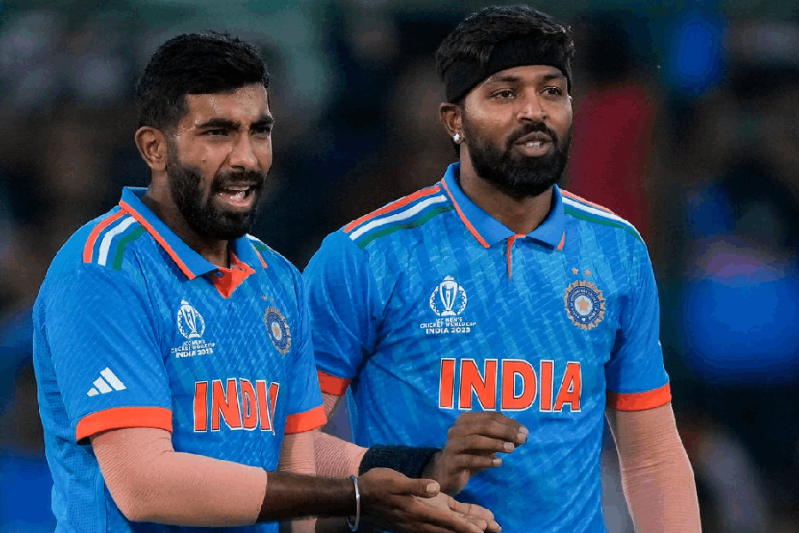 Amid injury crisis, BCCI secretary set for crucial talks with COE head VVS Laxman