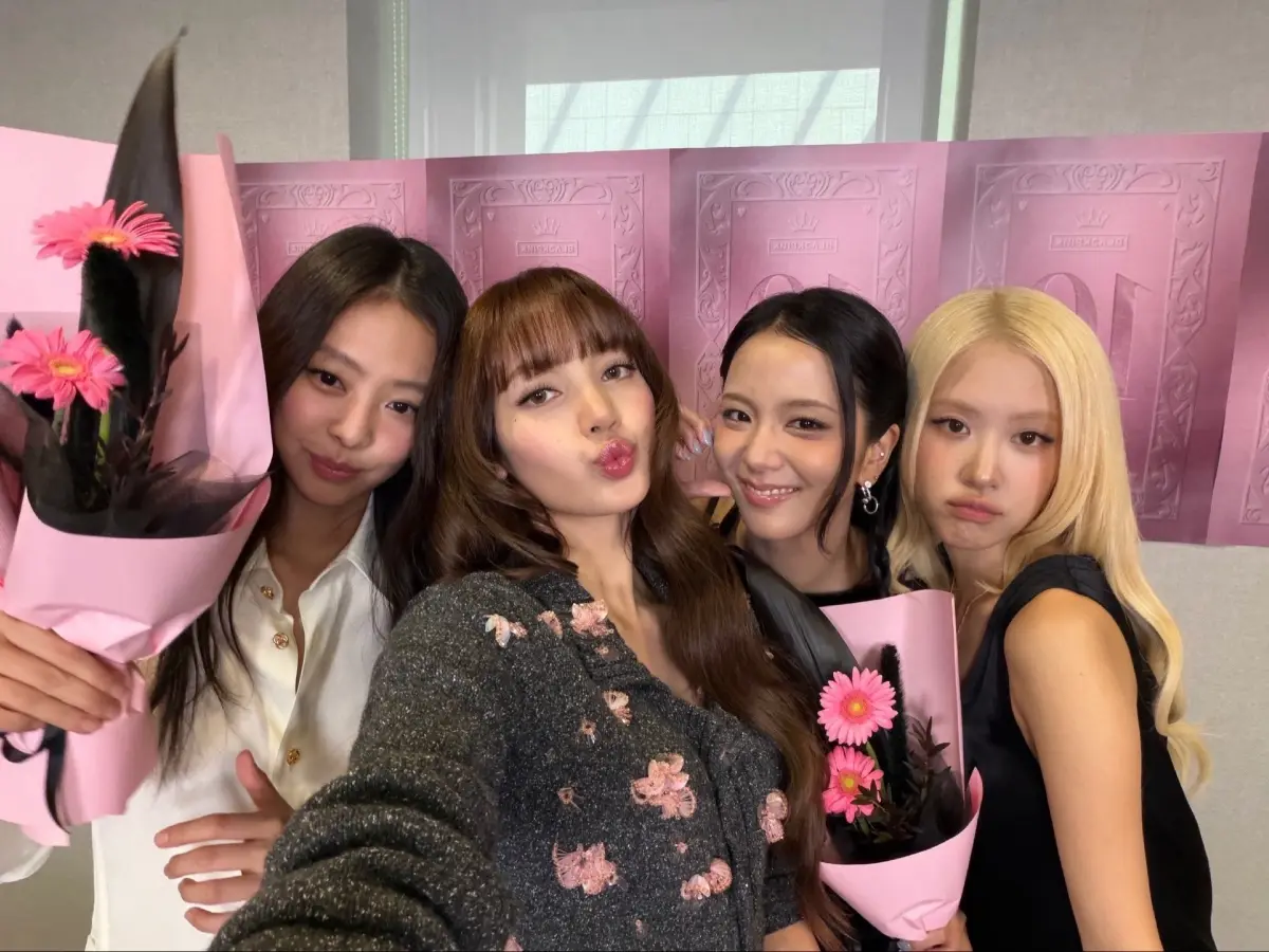 BLACKPINK turns 10: Anniversary celebration takes unexpected turn as Jisoo apologises to BLINKs BLACKPINK turns 10: Anniversary celebration takes unexpected turn as Jisoo apologises to BLINKs