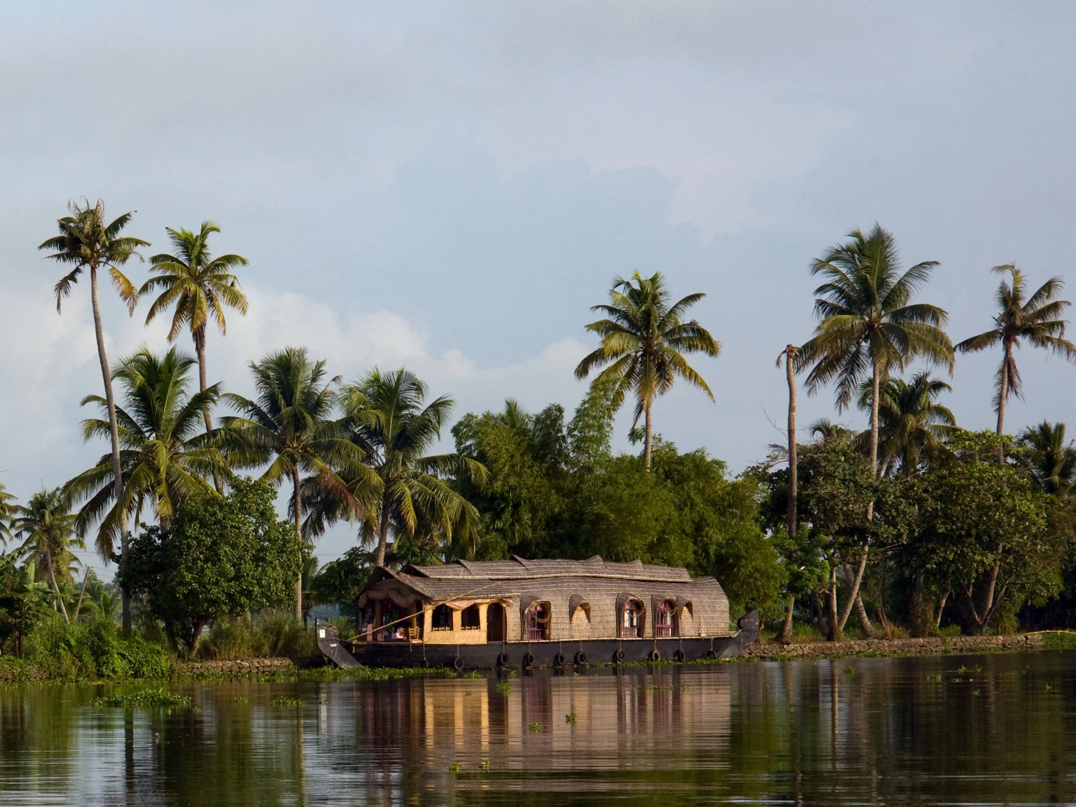 Why Indian government want to change official name of Kerala to 'Keralam' Why Indian government want to change official name of Kerala to 'Keralam'