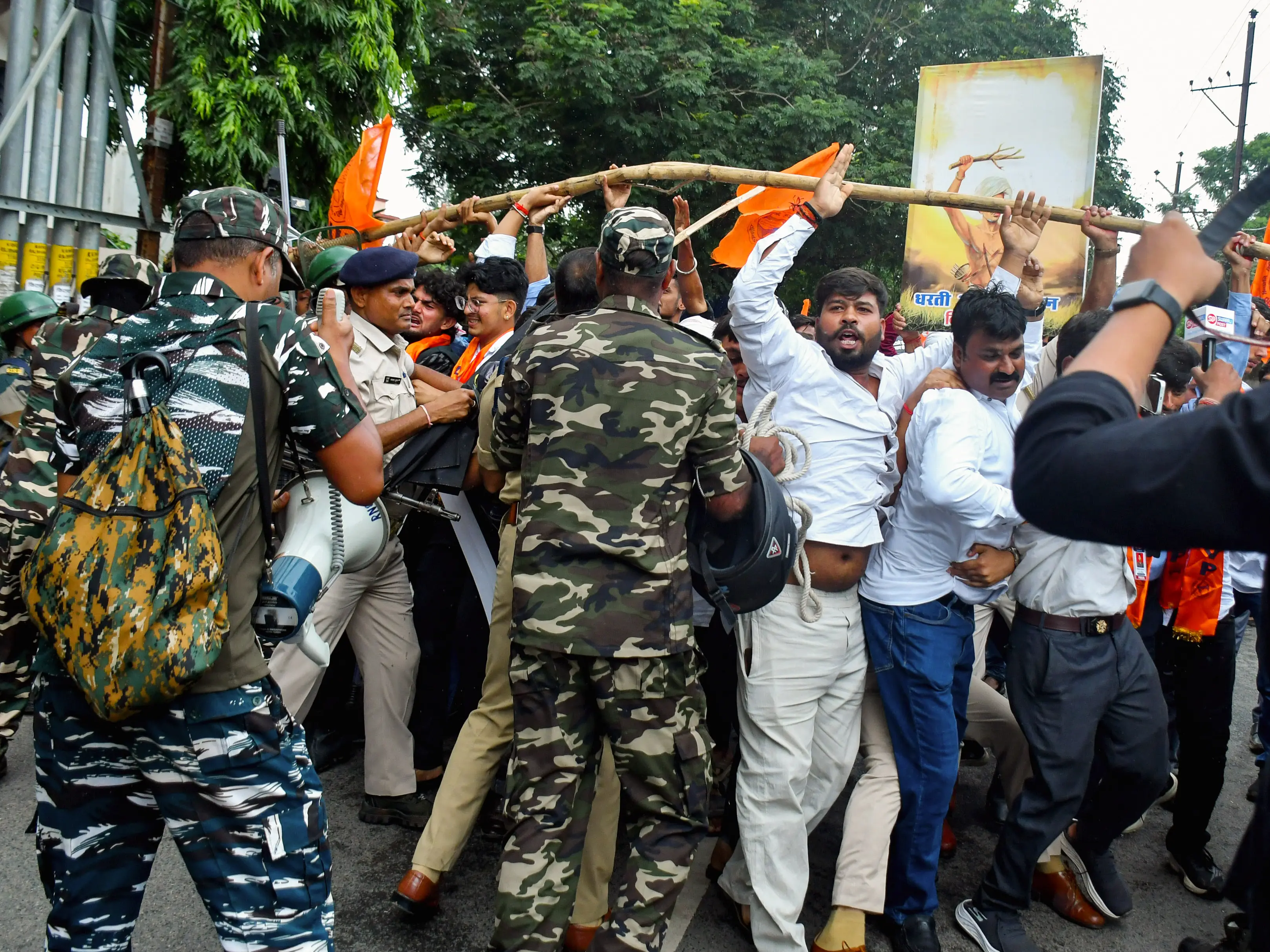 'Pellet gun for emergency...': Ranchi police deploys 'precautionary' force ahead of Jharkhand students' 'Vidhan Sabha gherao' march 'Pellet gun for emergency...': Ranchi police deploys 'precautionary' force ahead of Jharkhand students' 'Vidhan Sabha gherao' march