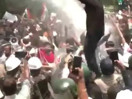 Jharkhand protesters try to remove barricades, dance as police use water cannons during Vidhan Sabha march | WATCH Jharkhand protesters try to remove barricades, dance as police use water cannons during Vidhan Sabha march | WATCH