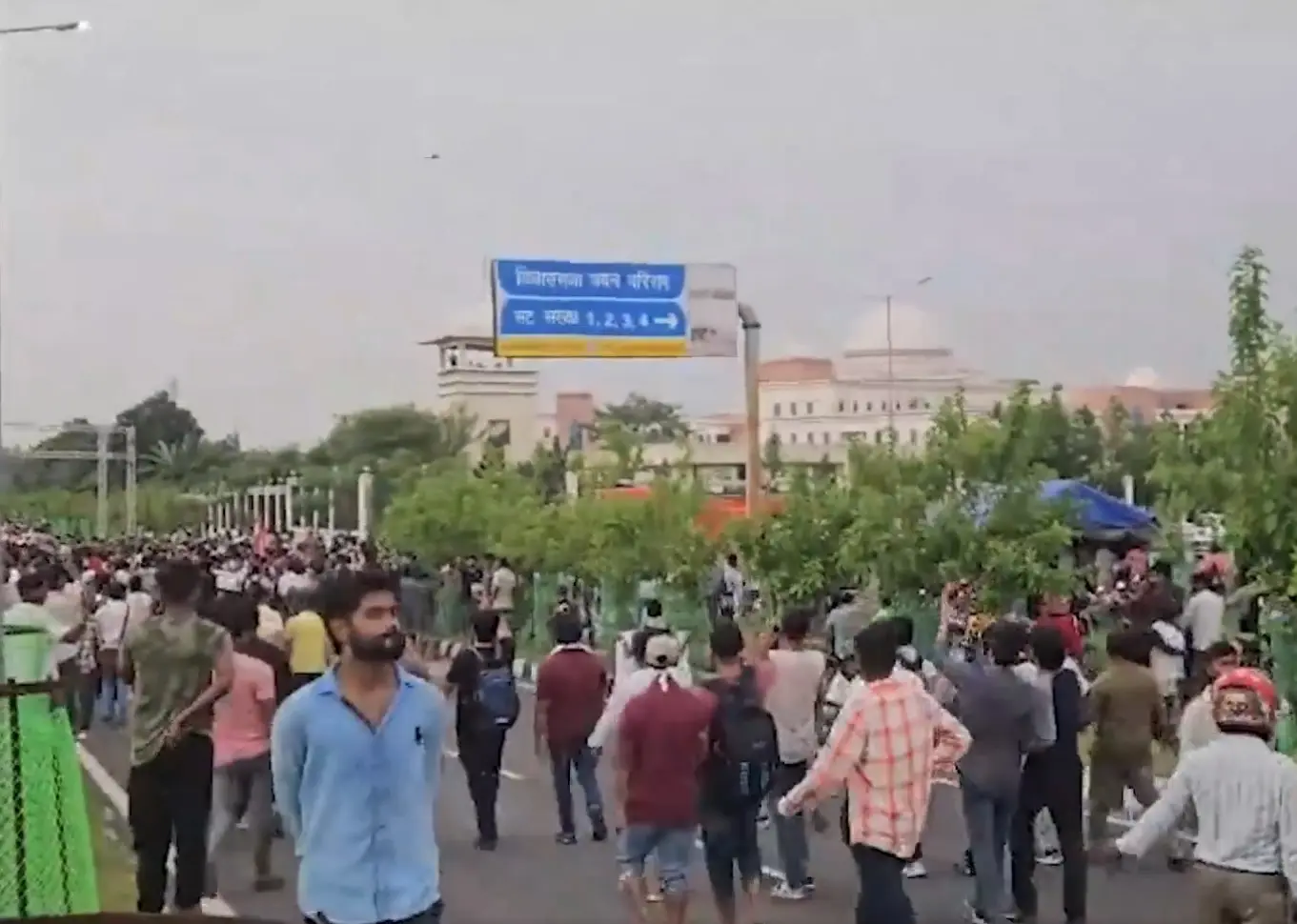 Jharkhand protesters enter assembly premises, brave lathicharge and tear gas; CID arrests ex-JPSC chief