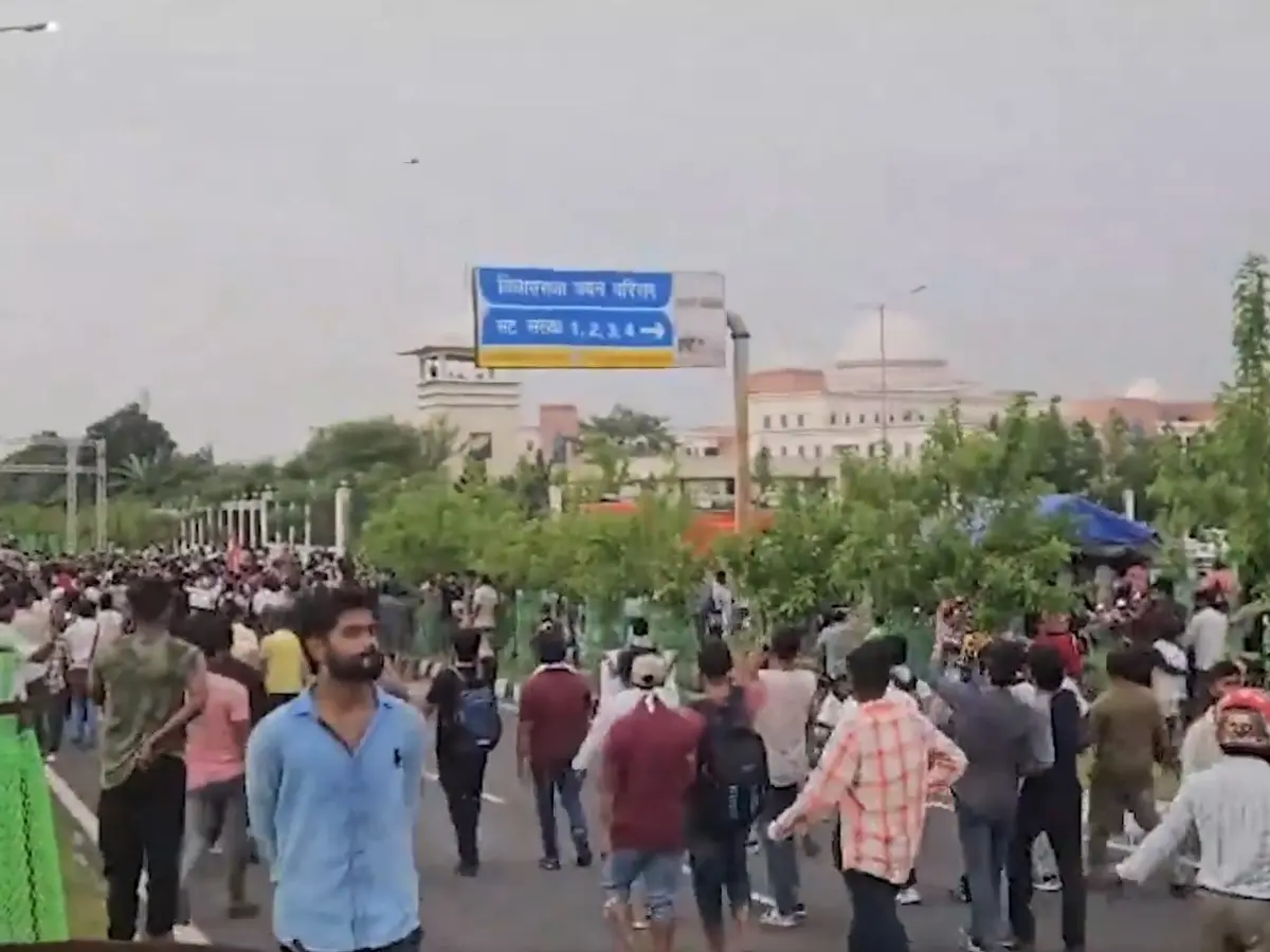 Jharkhand protesters storm assembly; ex-JPSC chief arrested