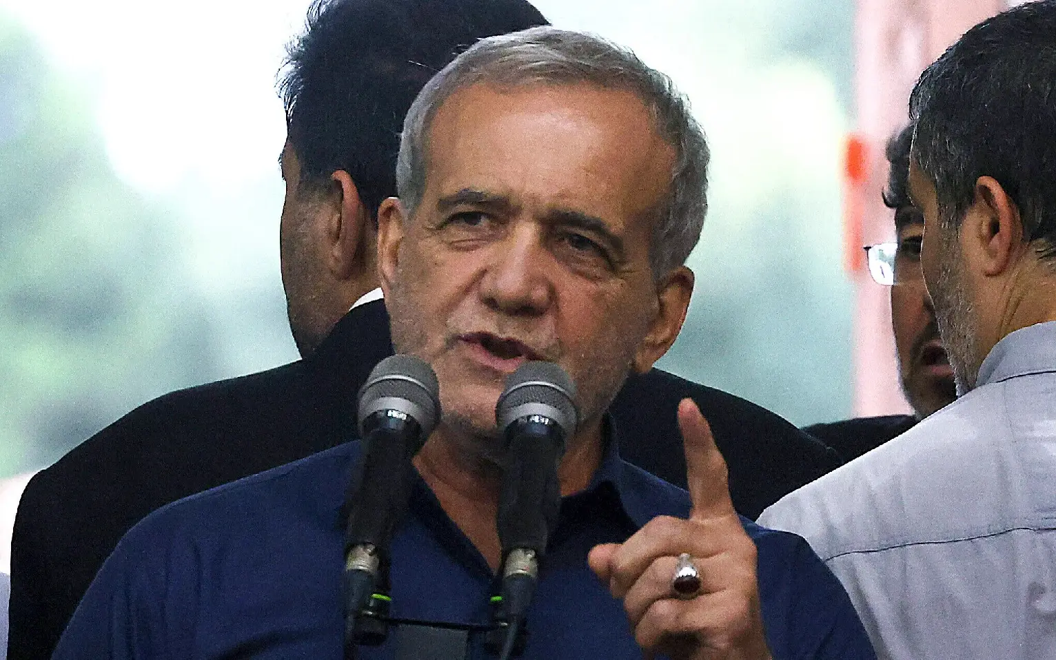Meeting with supreme leader lasted 7 hours, discussed war repercussions, says Pezeshkian