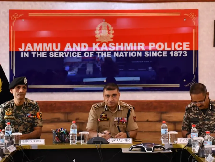 IGP Kashmir reviews security arrangements ahead of Independence Day IGP Kashmir reviews security arrangements ahead of Independence Day