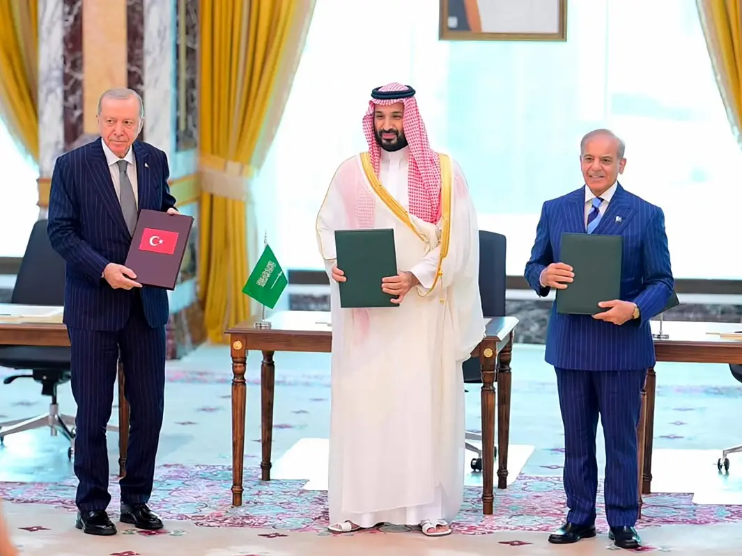 ‘Treachery of puppet rulers’: Iran’s hardline newspaper rails against Mecca defence pact, accuses Muslim leaders of abandoning Palestinians ‘Treachery of puppet rulers’: Iran’s hardline newspaper rails against Mecca defence pact, accuses Muslim leaders of abandoning Palestinians