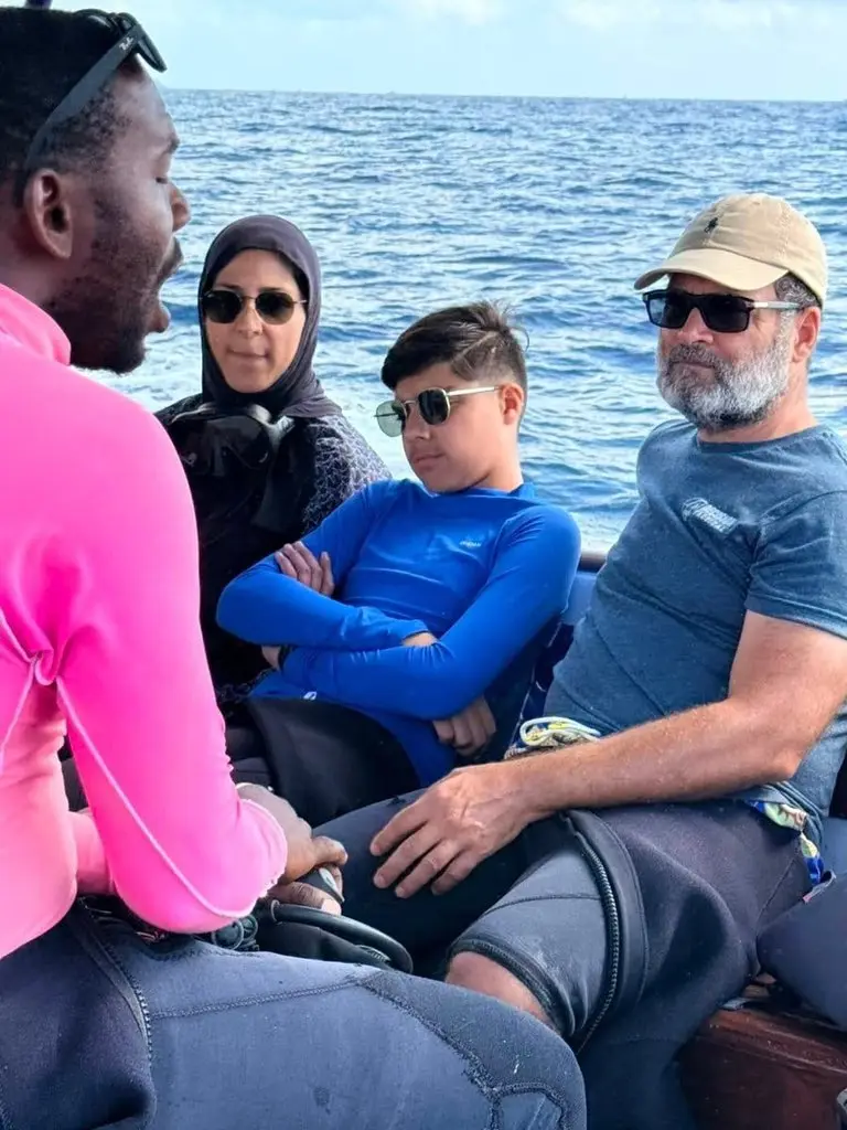 ‘Who are the people with you?’- BJP questions Rahul Gandhi's vacation picture, Congress responds