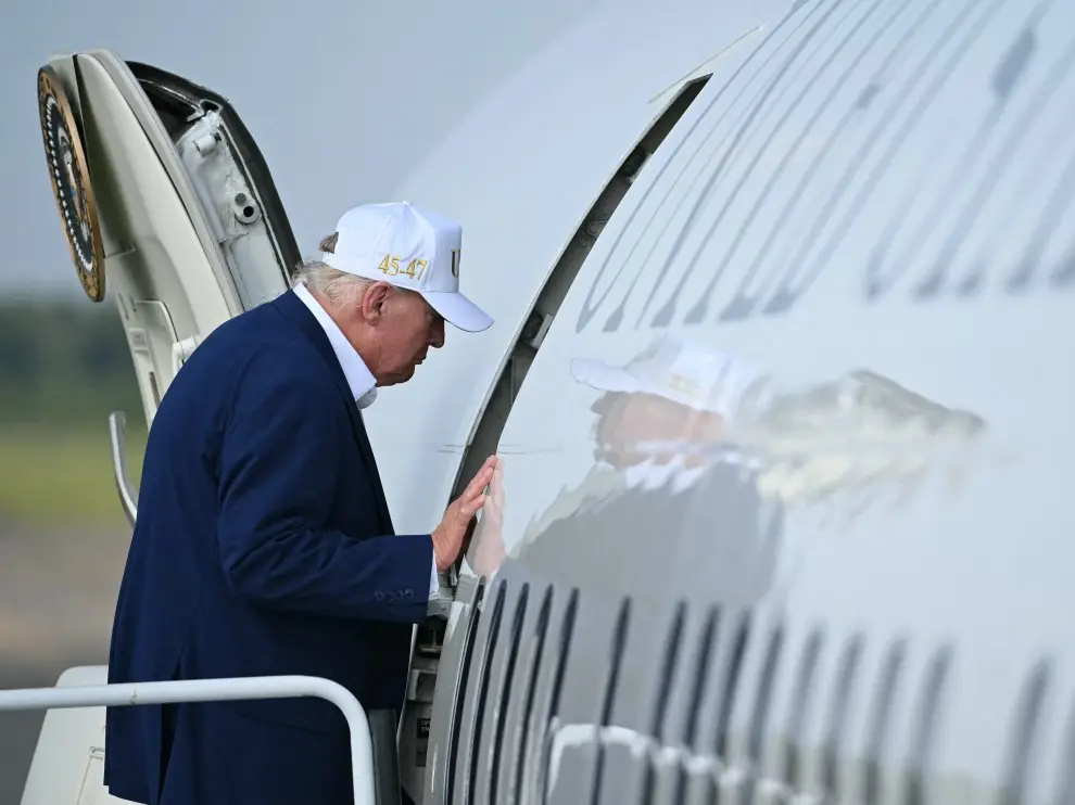 Iranian threat makes Trump hide in catering truck at NATO summit | Gravitas Iranian threat makes Trump hide in catering truck at NATO summit | Gravitas