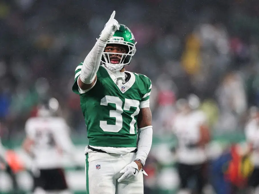 Jets CB Qwan’tez Stiggers carted off field after losing consciousness; coach shares health update Jets CB Qwan’tez Stiggers carted off field after losing consciousness; coach shares health update