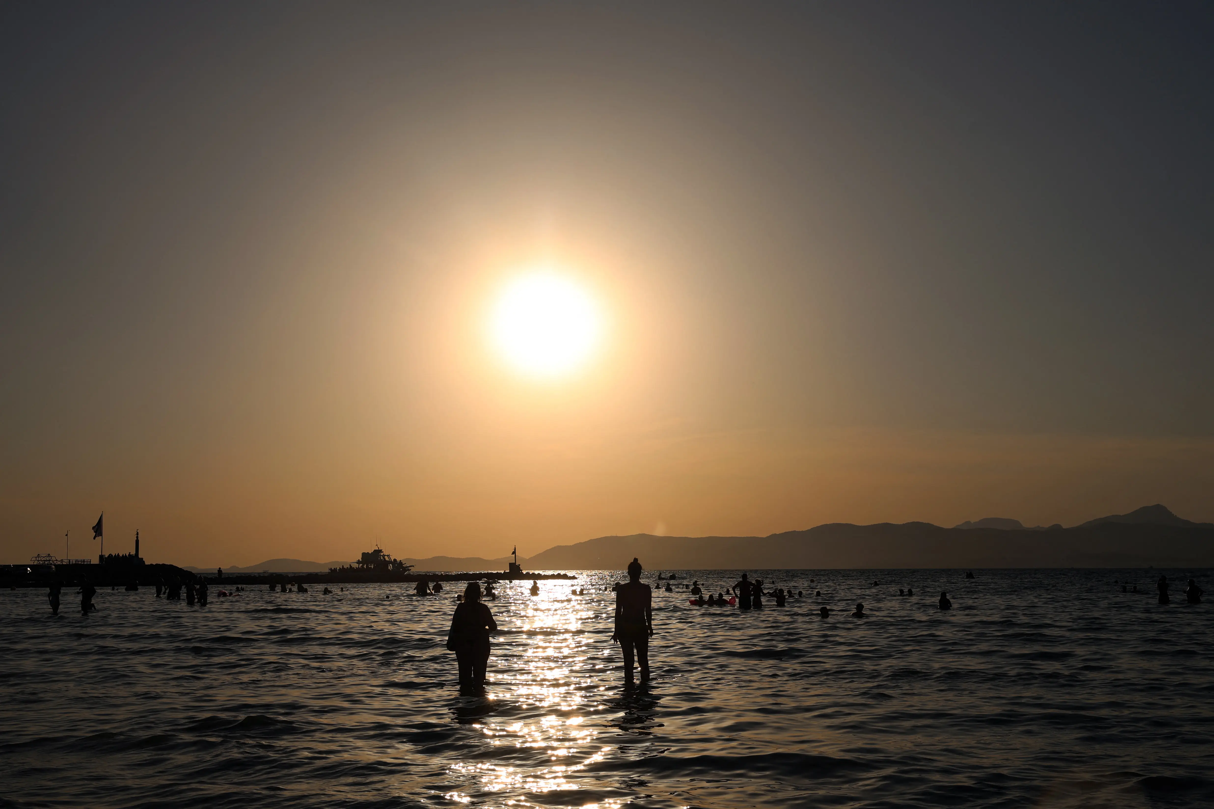 Spain witnesses a spectacular eclipse