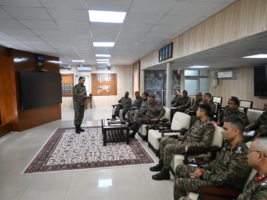 GOC White Knight Corps reviews operational readiness of forces in hinterland