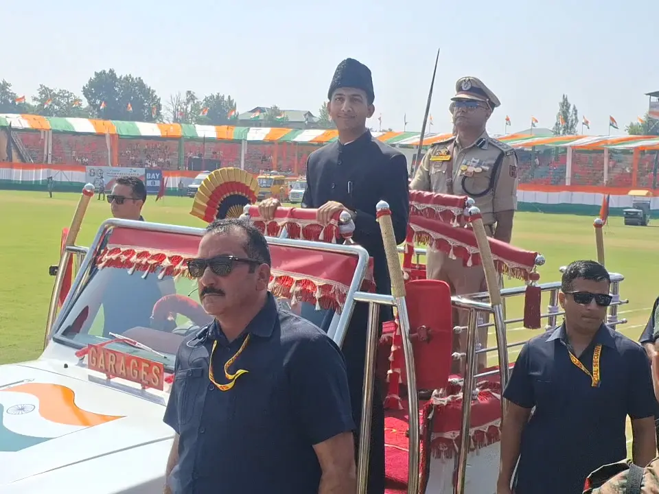 Full-dress rehearsal held at Srinagar’s Bakshi stadium ahead of Independence Day Full-dress rehearsal held at Srinagar’s Bakshi stadium ahead of Independence Day