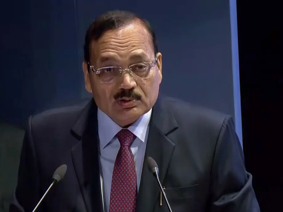 'Who are BCI to interfere?': CJI Surya Kant breaks silence on NALSAR convocation row; SC demands response on why punitive action was ordered 'Who are BCI to interfere?': CJI Surya Kant breaks silence on NALSAR convocation row; SC demands response on why punitive action was ordered