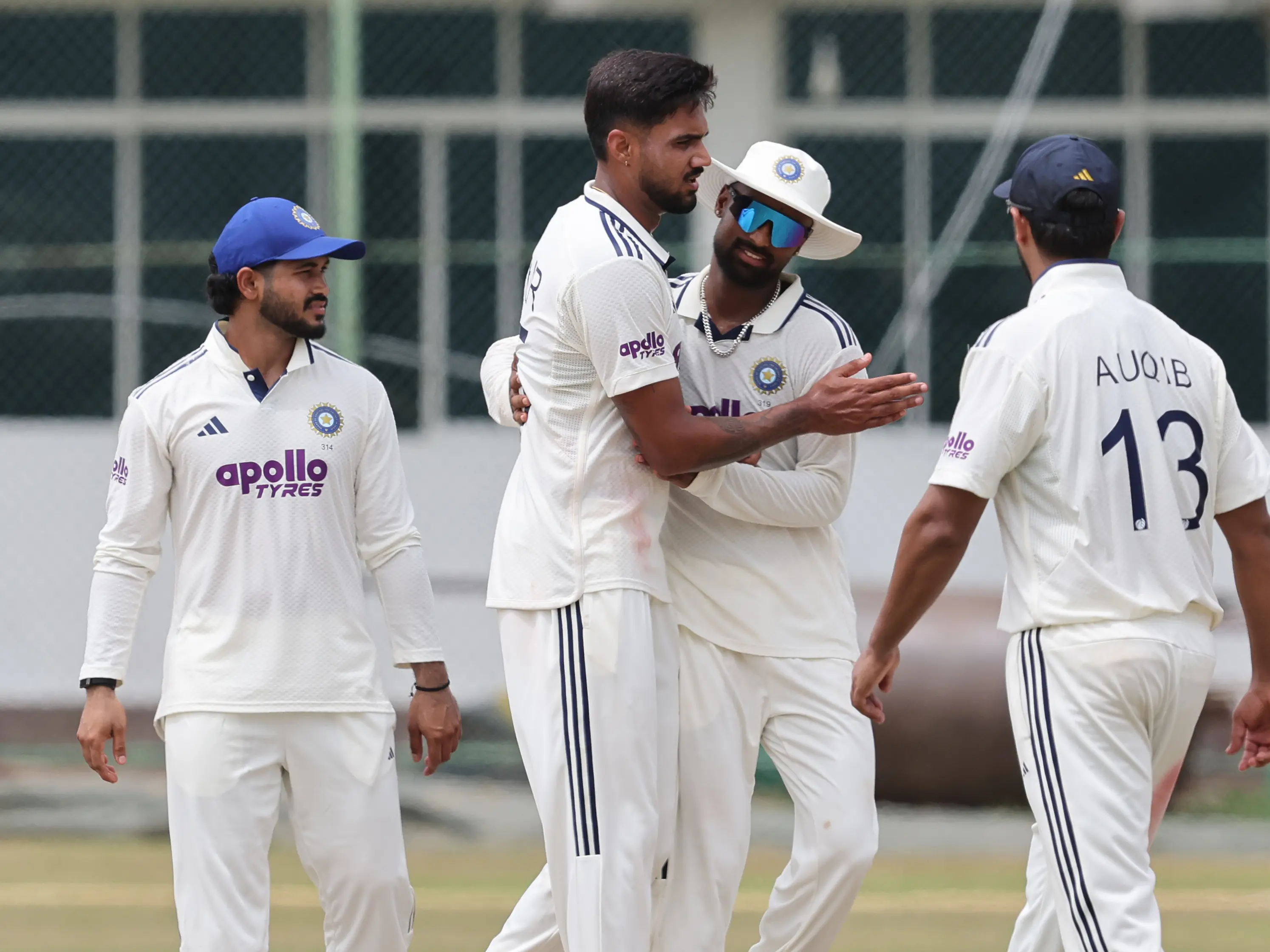 IND vs SL: India bowling coach Morkel isn't worried about pacers' skills but 'heat, humidity, and Kookaburra ball' IND vs SL: India bowling coach Morkel isn't worried about pacers' skills but 'heat, humidity, and Kookaburra ball'