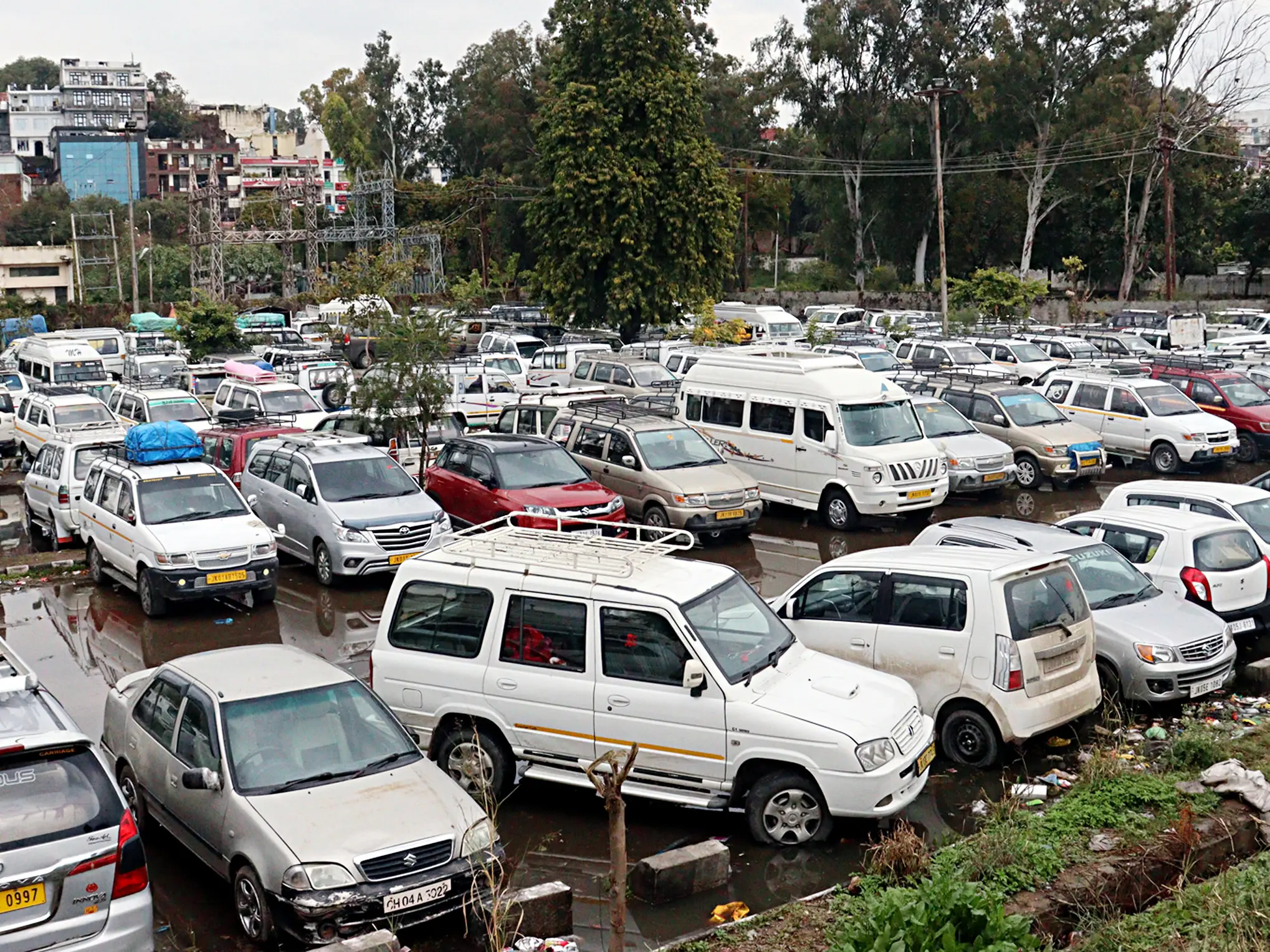 Bengaluru residents to pay up to Rs 25,000 for parking outside home? Here’s what new proposal says Bengaluru residents to pay up to Rs 25,000 for parking outside home? Here’s what new proposal says