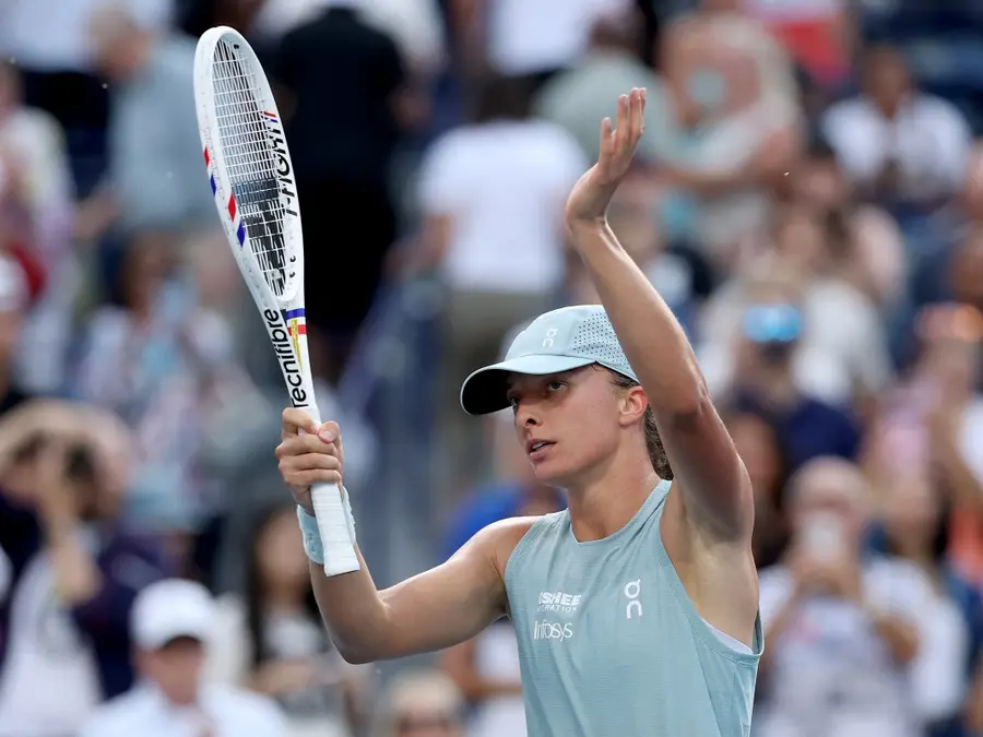 Canadian Open: Iga Swiatek wins first title of 2026, beats Rybakina in final