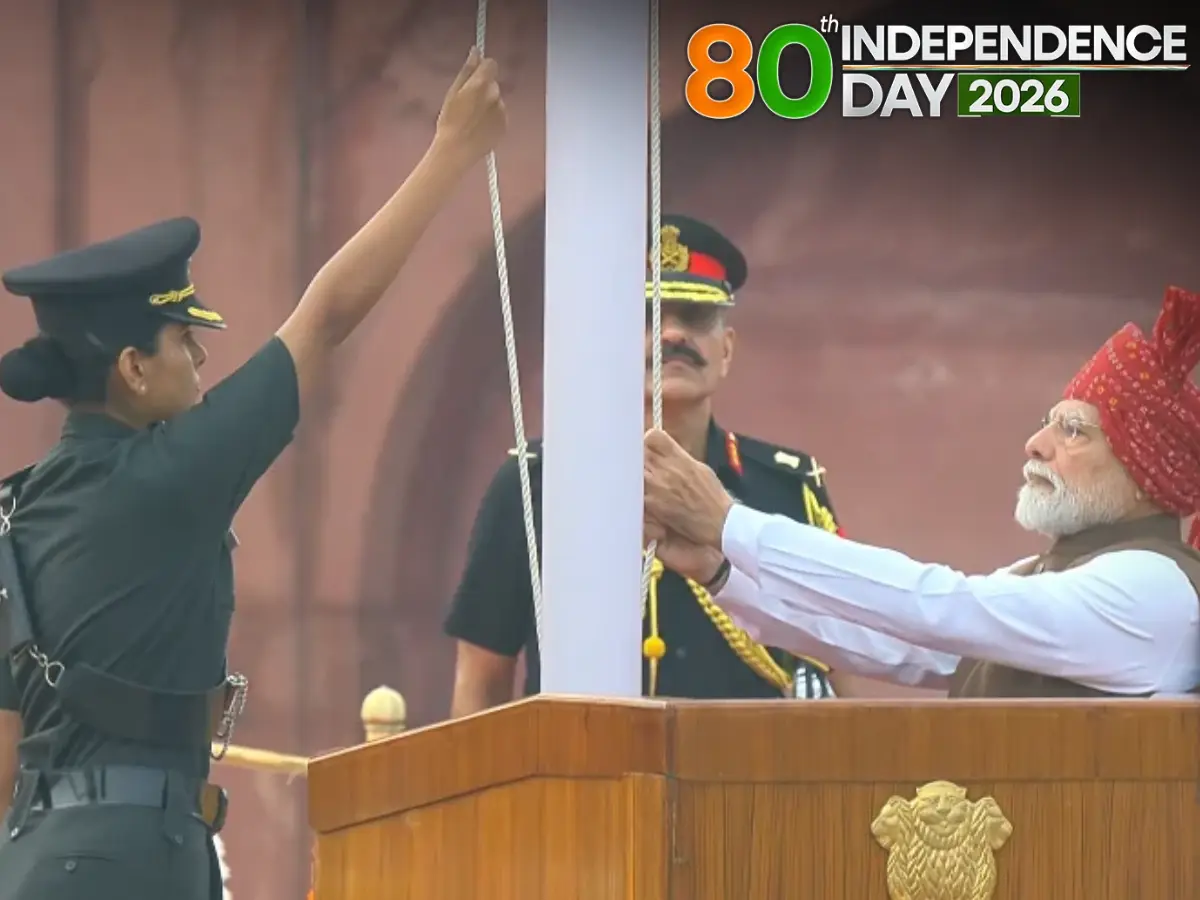 Who is Captain Sonia Singh Chauhan? Army officer's Red Fort appearance goes viral | India 80th Independence Day Who is Captain Sonia Singh Chauhan? Army officer's Red Fort appearance goes viral | India 80th Independence Day