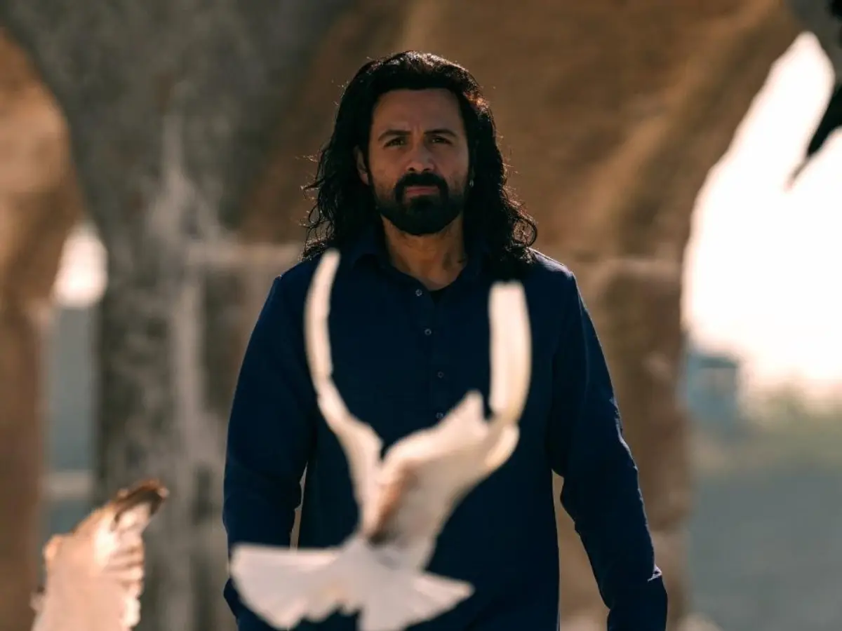 Awarapan 2 box office collection day 2: Emraan Hashmi’s romantic sequel crosses Rs 50 crore Awarapan 2 box office collection day 2: Emraan Hashmi’s romantic sequel crosses Rs 50 crore