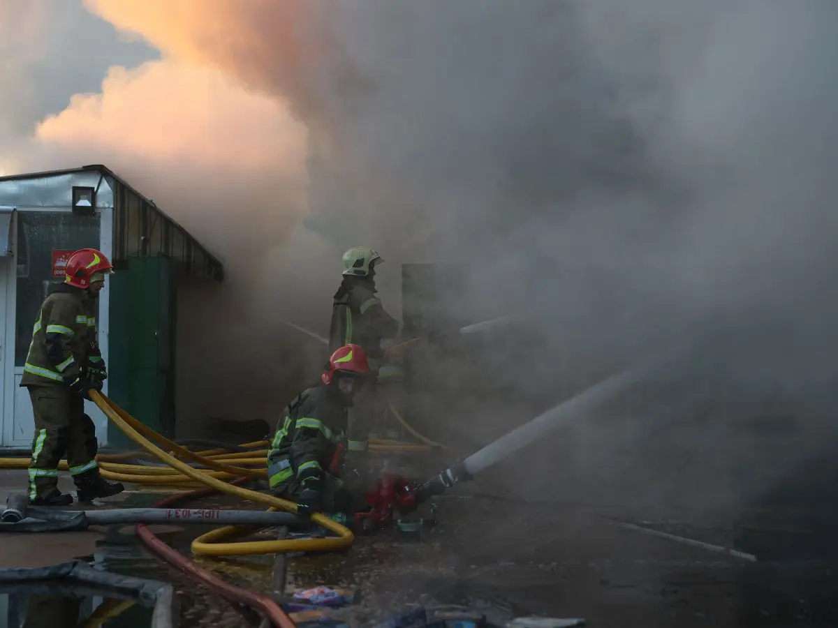 Russian strikes hit Ukraine’s steel hub