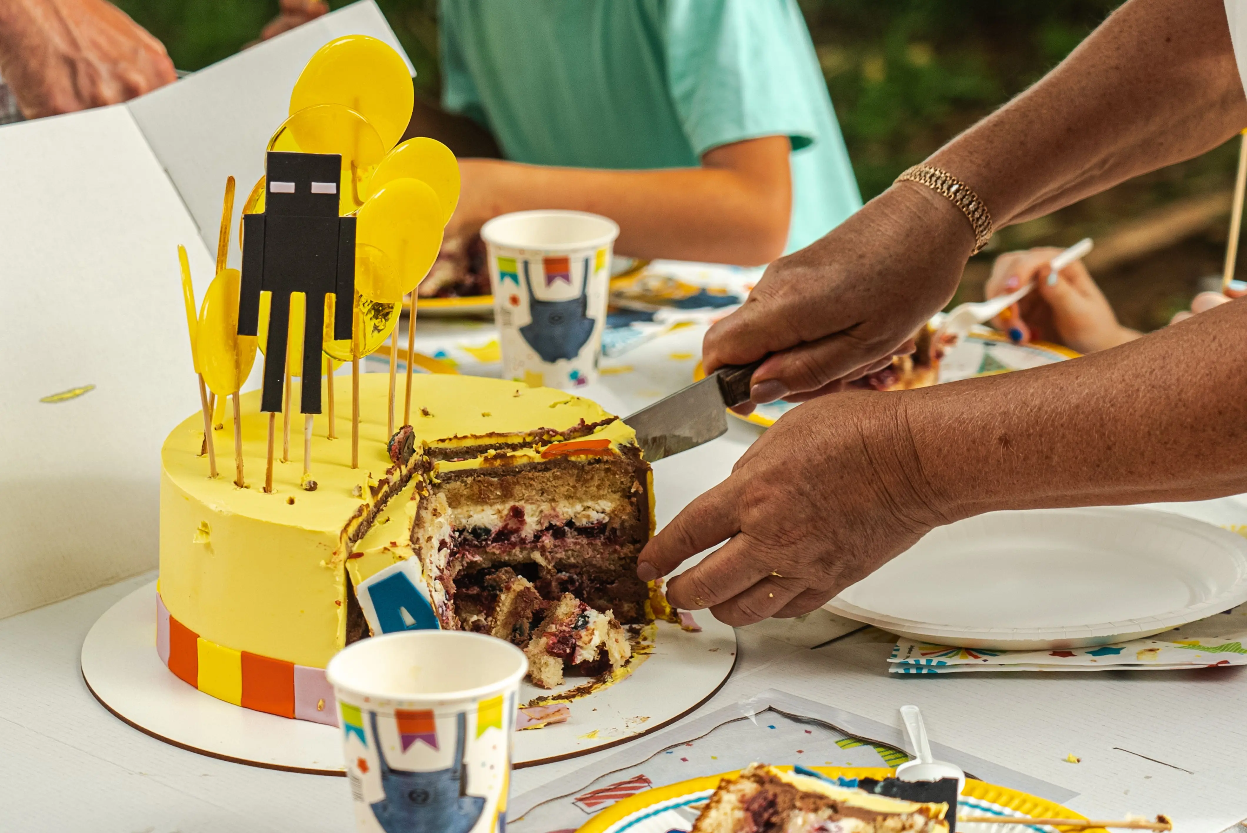 'Dead lizard' allegedly found in birthday cake near Mumbai; 11 hospitalised, 3 children in ICU