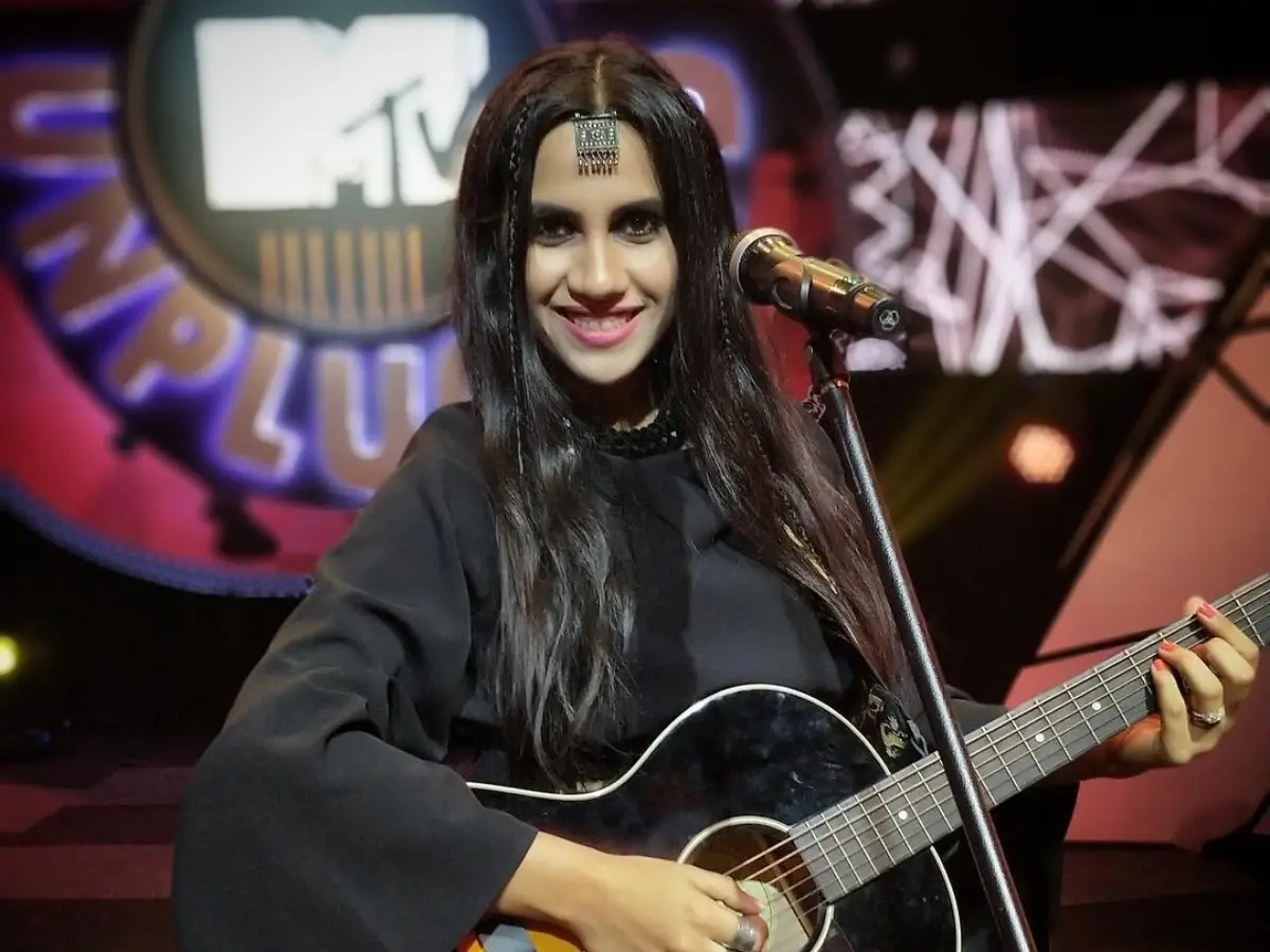 Exclusive | Nikhita Gandhi on her IFFM Melbourne performance, taking Indian music global and finding freedom in collaborations