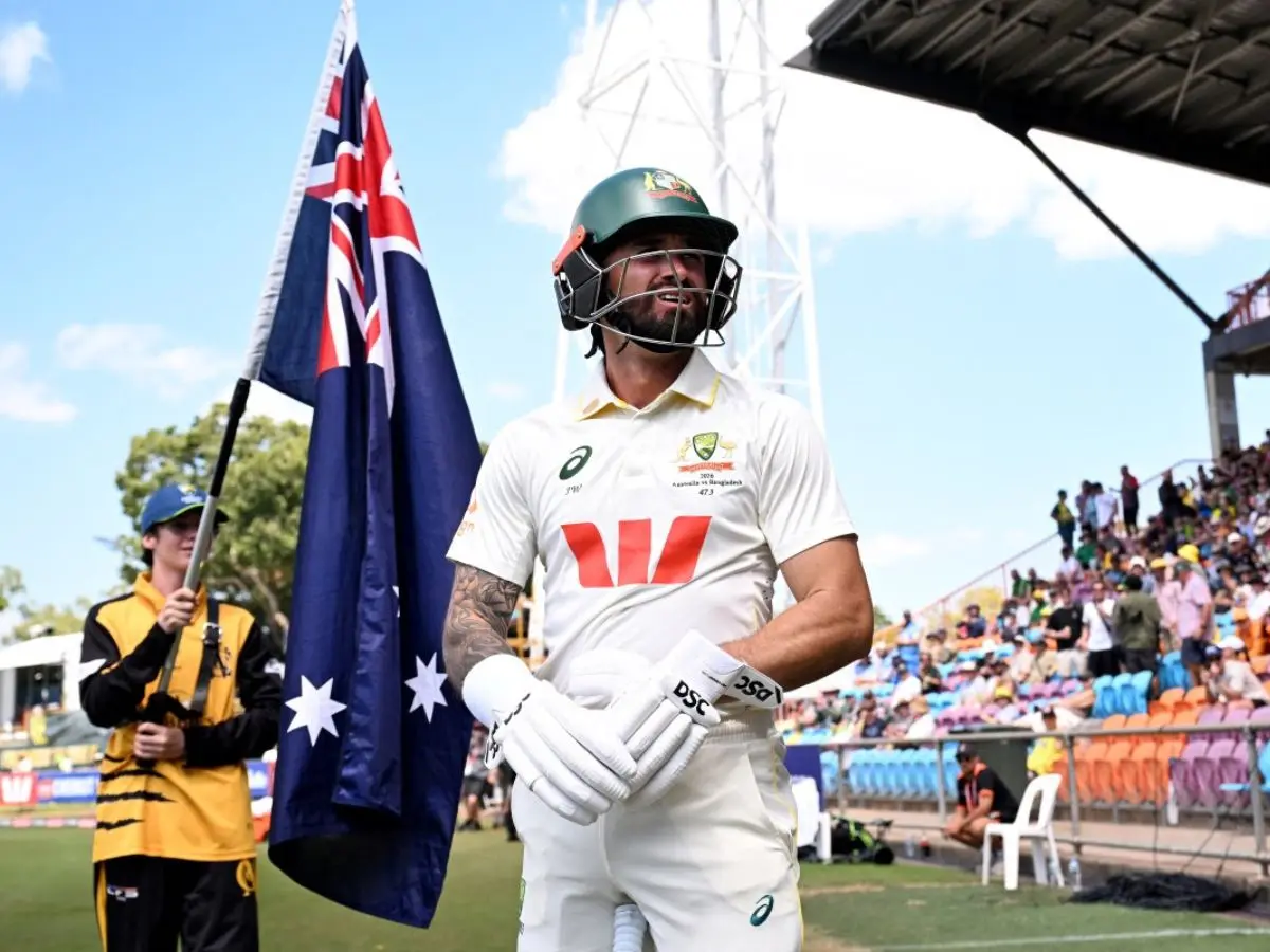 Ponting, Hayden push for changes after 'Darwin disaster' but coach urges patience with ageing squad Ponting, Hayden push for changes after 'Darwin disaster' but coach urges patience with ageing squad