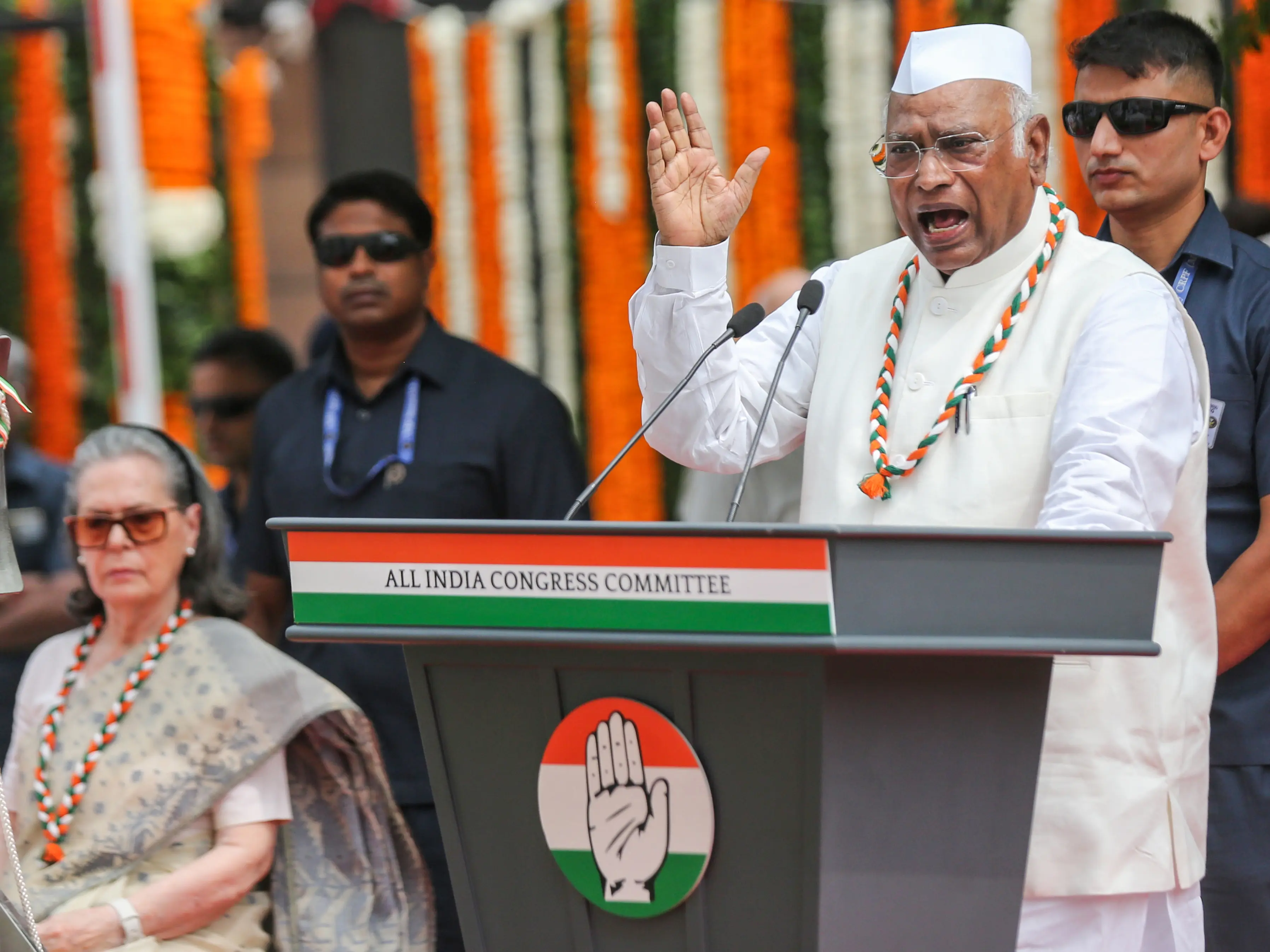 'I sang the same Vande Mataram': Kharge defends rendition, challenges BJP to file FIR against Gandhi, Nehru and Patel 'I sang the same Vande Mataram': Kharge defends rendition, challenges BJP to file FIR against Gandhi, Nehru and Patel
