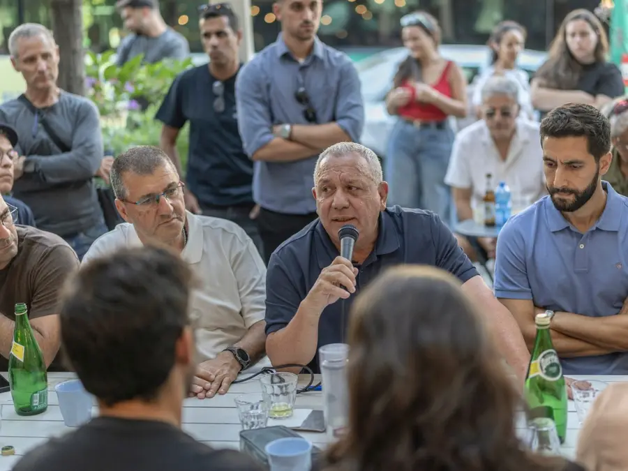 Gadi Eisenkot’s Yashar overtakes Netanyahu’s Likud in latest Israel poll