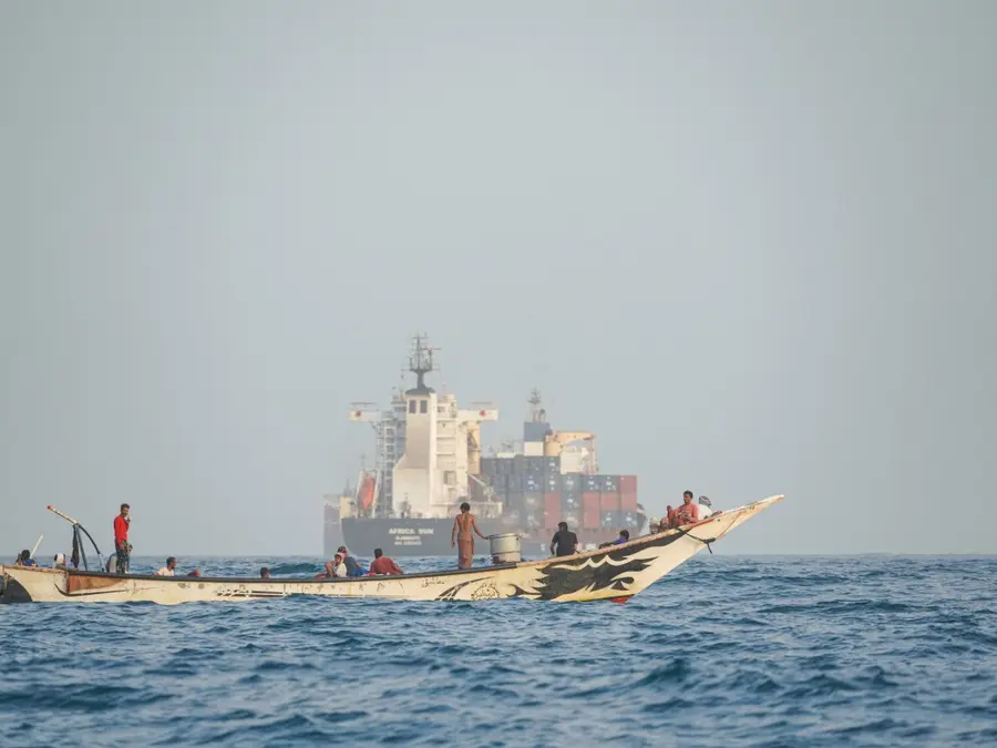 Yemen warns Houthis seek foothold near Bab el-Mandeb Strait