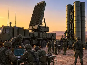 What happens if an enemy jams the S-400 radar?