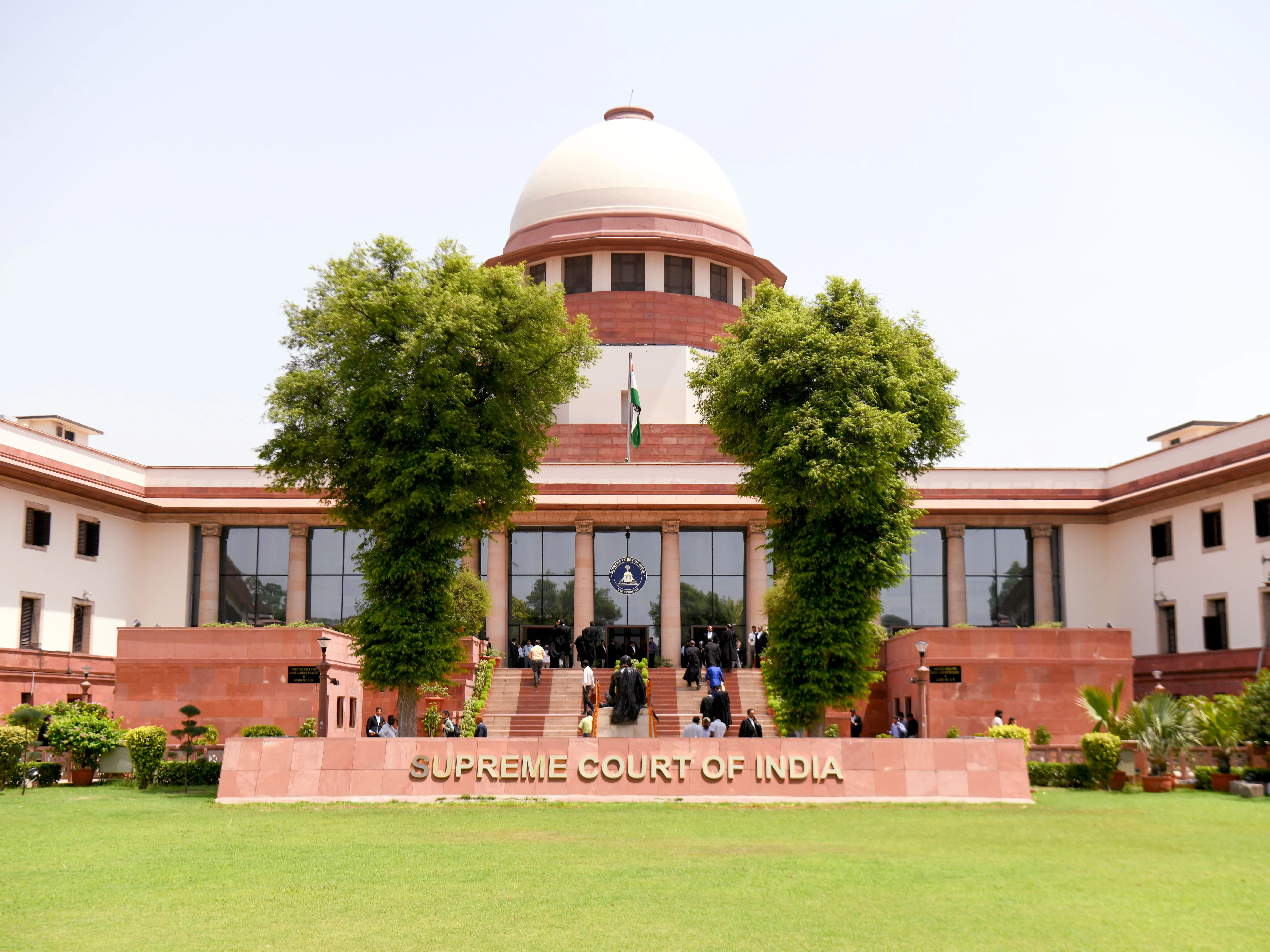 CBSE three-language policy: SC questions English 'non-native' tag, flags implementation issues CBSE three-language policy: SC questions English 'non-native' tag, flags implementation issues