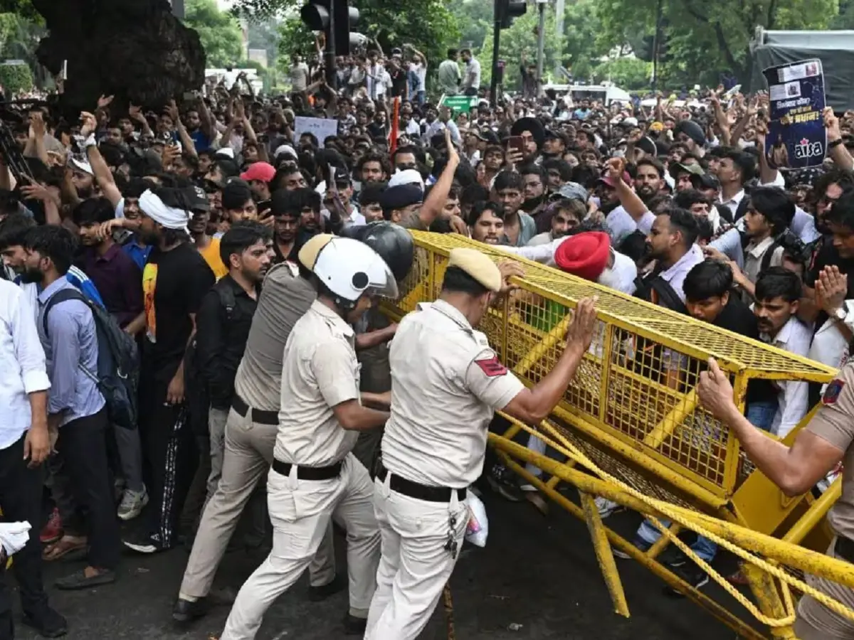 Supreme Court forms panel to probe NEET protest police violence
