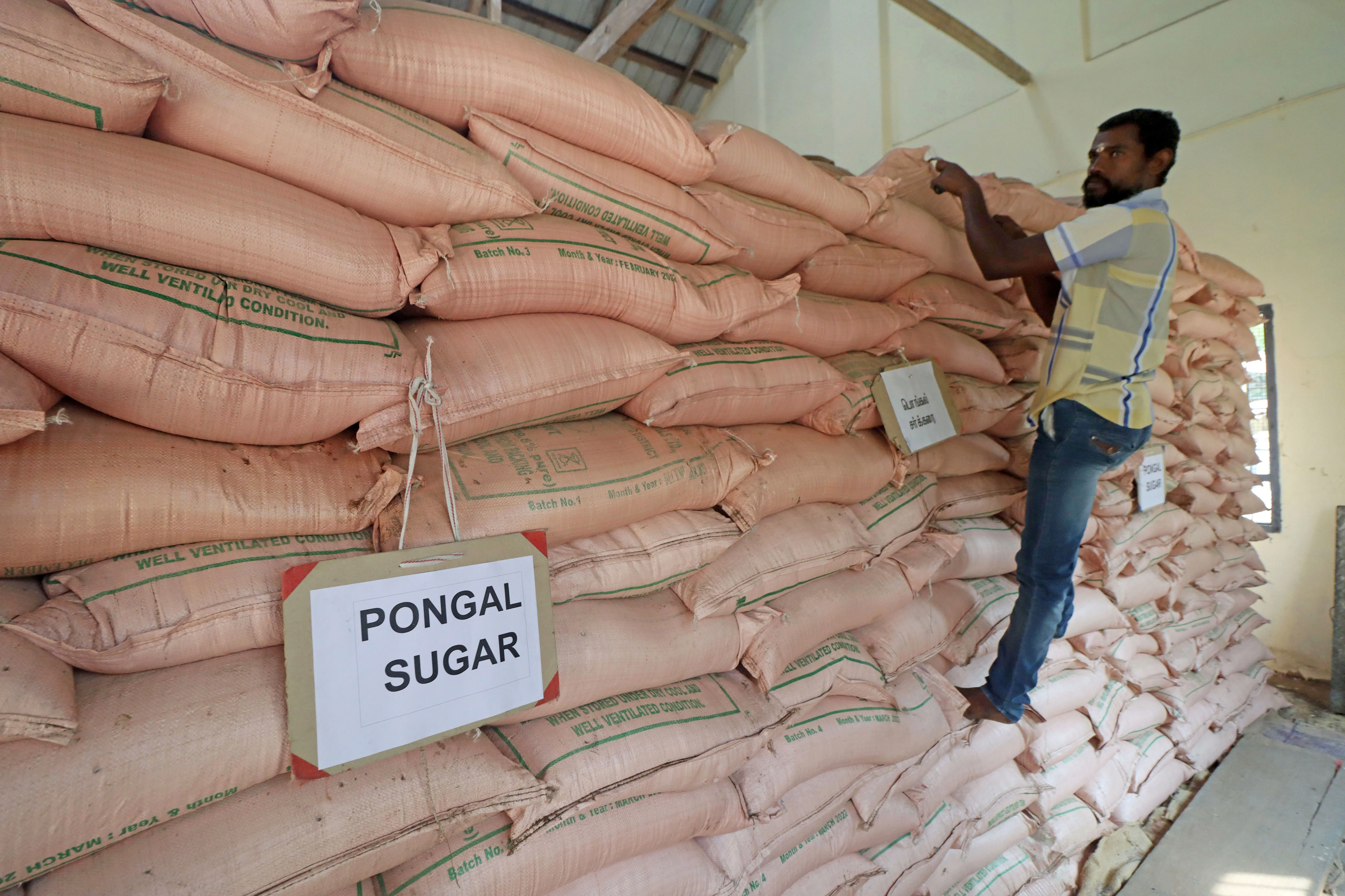 Sugar shock: Centre allows 10 lakh MT duty free imports as prices surge