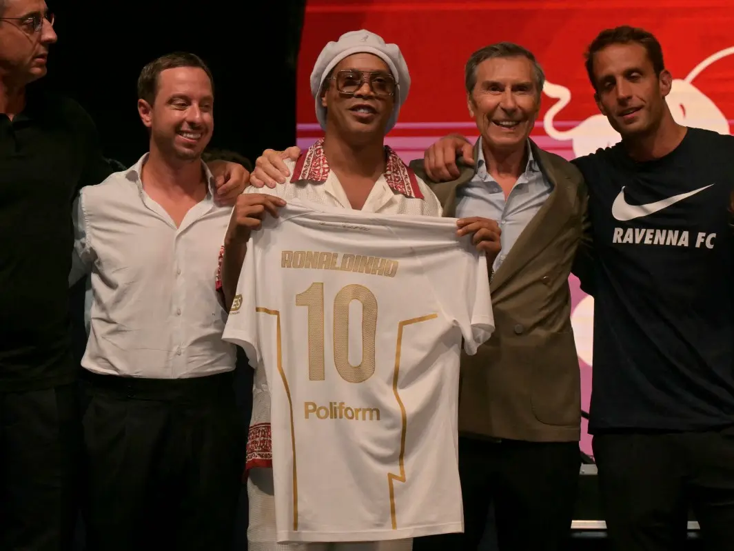 FIFA World Cup 2002 winner Ronaldinho, 46, set for unbelievable professional comeback FIFA World Cup 2002 winner Ronaldinho, 46, set for unbelievable professional comeback