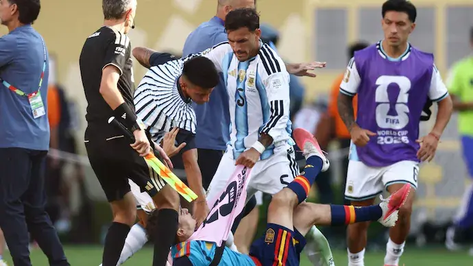 Paredes handed 10-game ban as FIFA suspends three Argentina players over World Cup final chaos