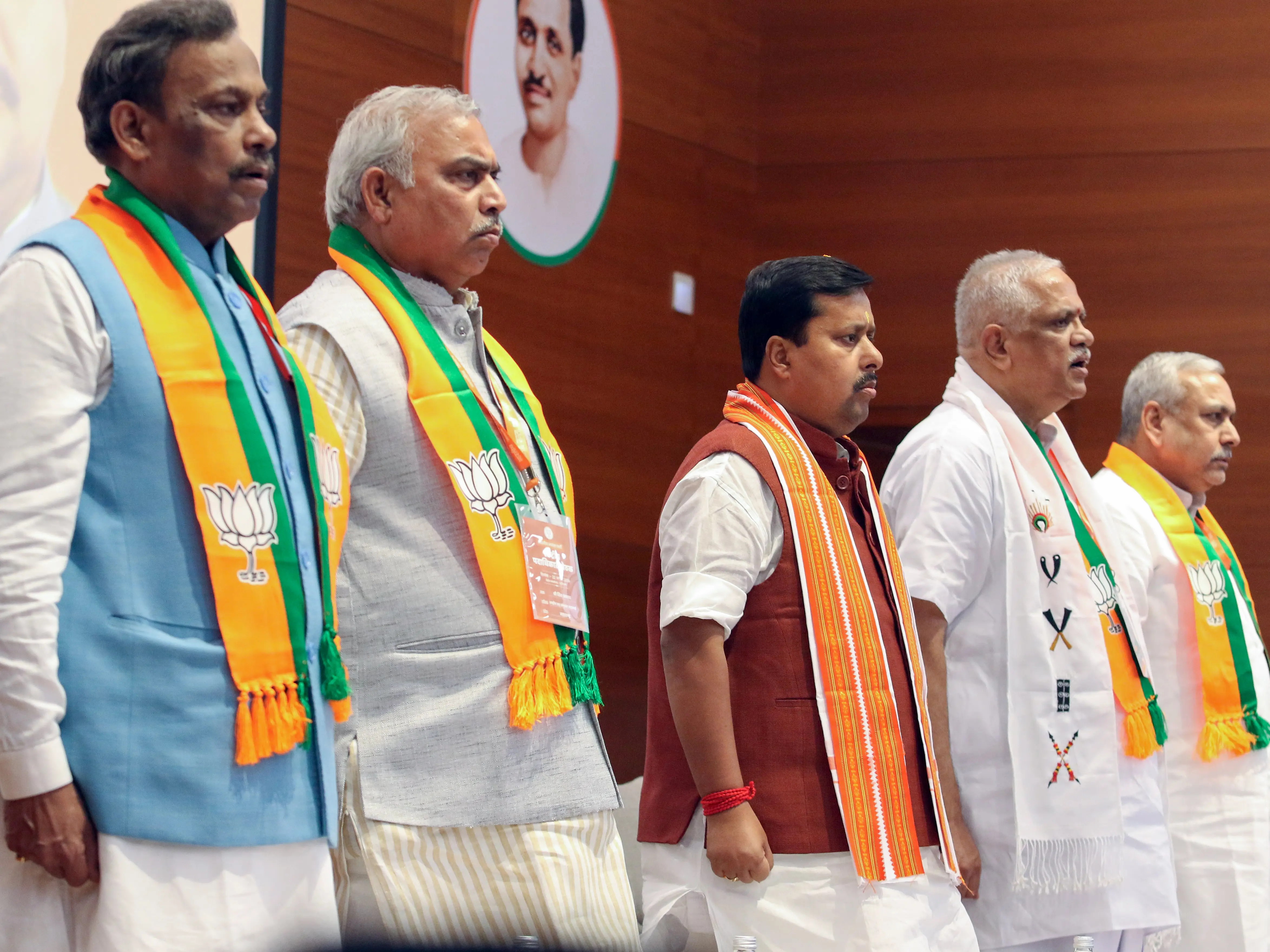 BJP passes 'Vande Mataram' resolution, condemns Congress' two stanza decision BJP passes 'Vande Mataram' resolution, condemns Congress' two stanza decision