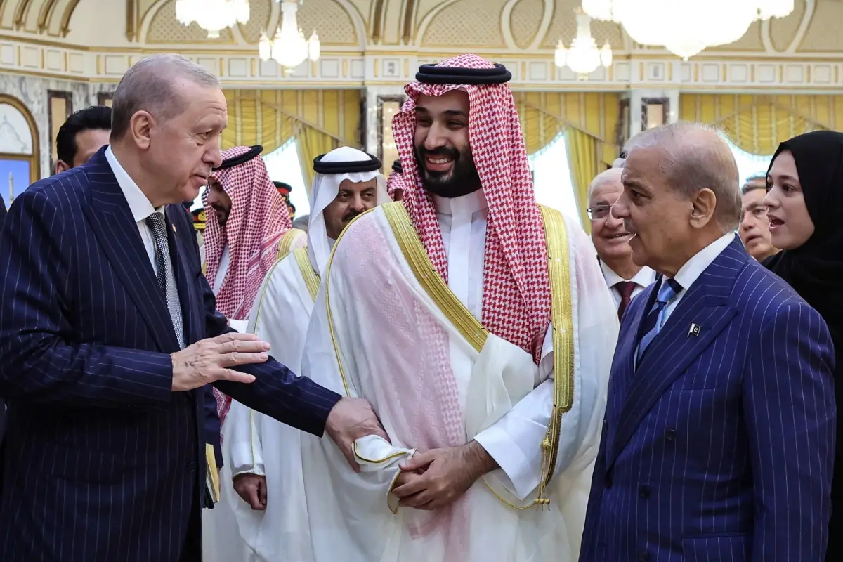 Iran reportedly invited to join Makkah Defence Pact amid Saudi-Houthi tensions