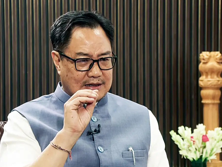 Kiren Rijiju takes dig at Rahul Gandhi over river swimming, says ‘Mein yahan ka khiladi hun’