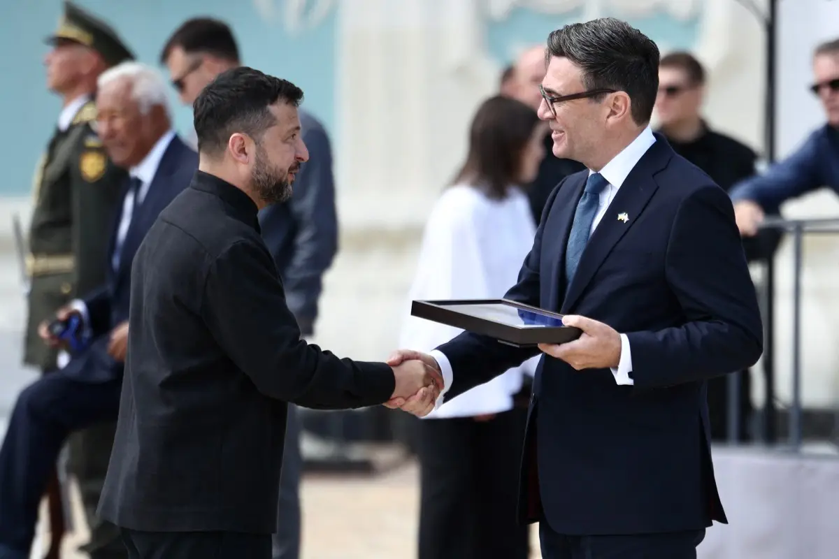 Andy Burnham in Ukraine: UK PM vows continued defence aid to Kyiv despite Russian threats