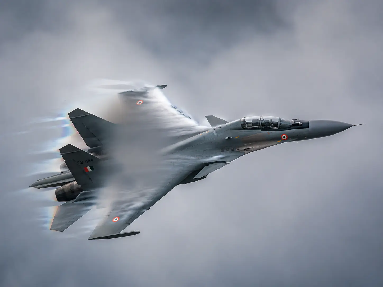 How fast can the Sukhoi Su-30 fighter jet really fly?