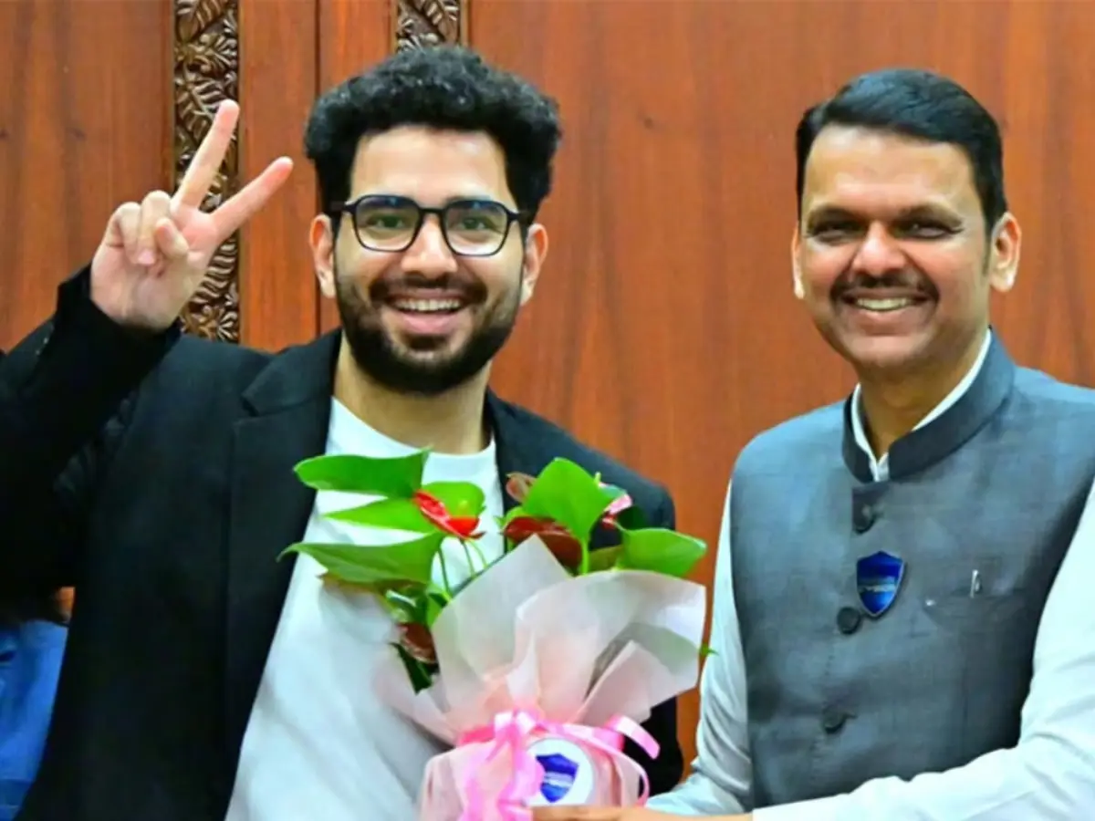 Samay Raina felicitated by Maharashtra CM Devendra Fadnavis at Cyber Awareness event, jokes about ‘old’ cyber cell connection