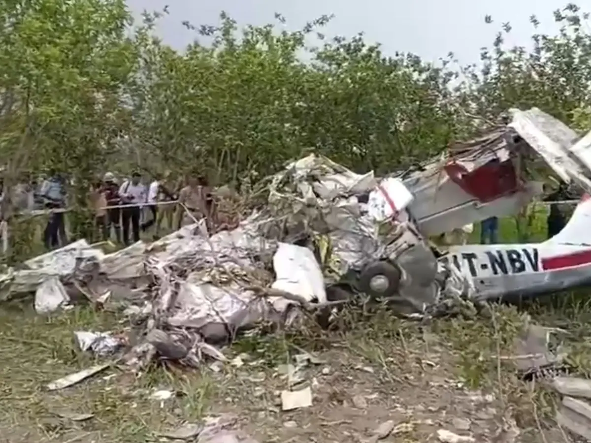 Both pilots killed as training aircraft crashes in Lucknow – What we know Both pilots killed as training aircraft crashes in Lucknow – What we know