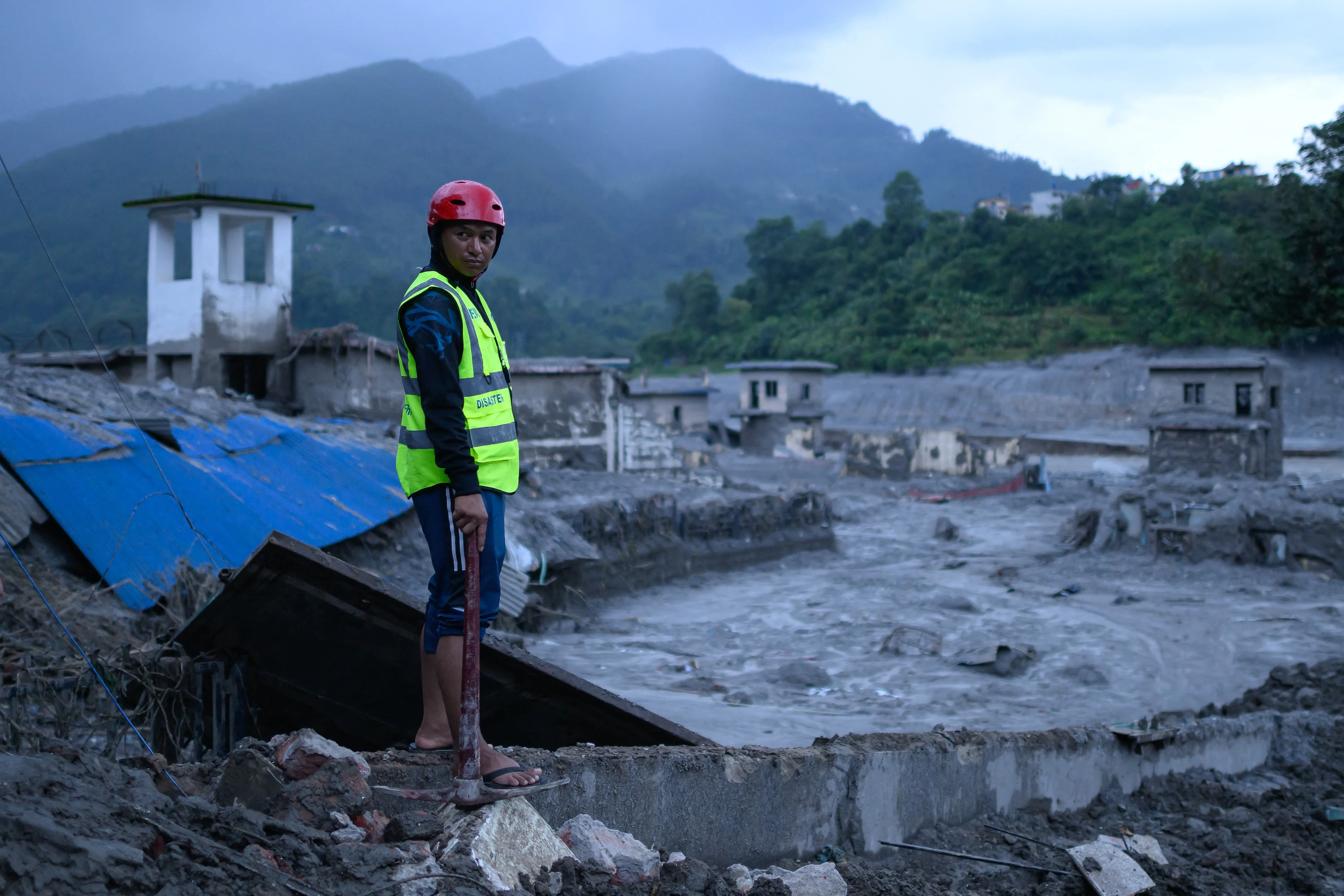 Nepal-Tibet floods: Death toll nears 700, over 3,000 remain missing as rescuers battle poor weather