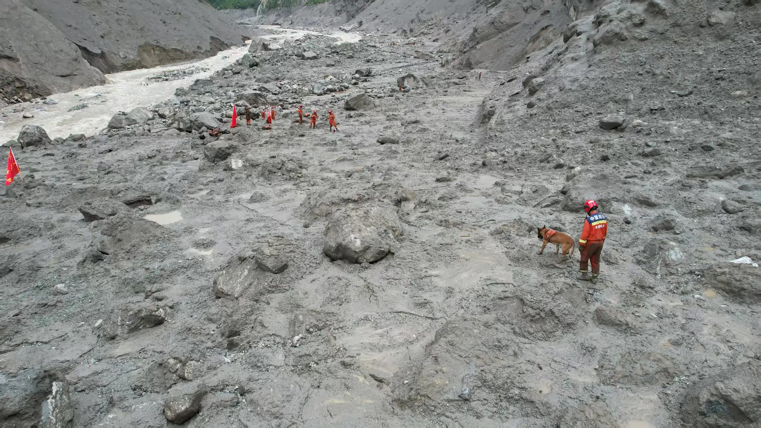 Nepal Tibet LIVE updates: Death toll rises to 750; rescuers race to save trapped over 100 workers in hydropower tunnels