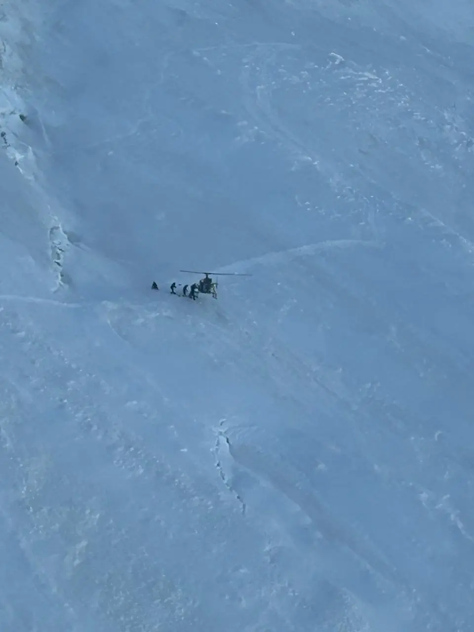No room for error: Indian army pilots execute daring rescue at 18,600 ft near Nun Kun - VIDEO