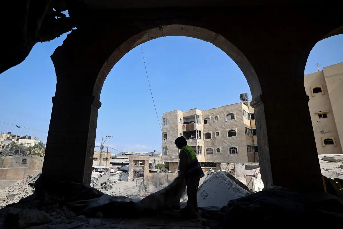 Israeli strikes kill 2 Palestinians in Gaza, including 3-year-old child; Ben Gvir posts video berating female inmates