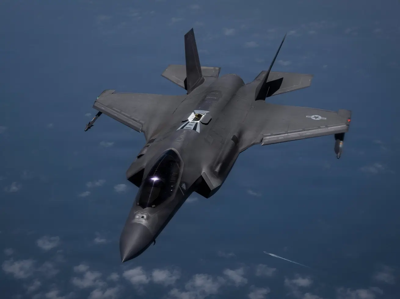 Iran punishes Jordan & UAE for American strike on Larak Island | Gravitas Iran punishes Jordan & UAE for American strike on Larak Island | Gravitas