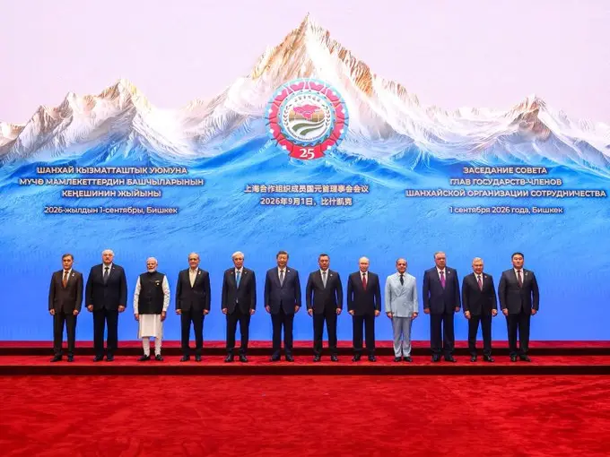 SCO Summit: PM Modi, China President Xi shake hands, hold talks on sidelines in Bishkek SCO Summit: PM Modi, China President Xi shake hands, hold talks on sidelines in Bishkek